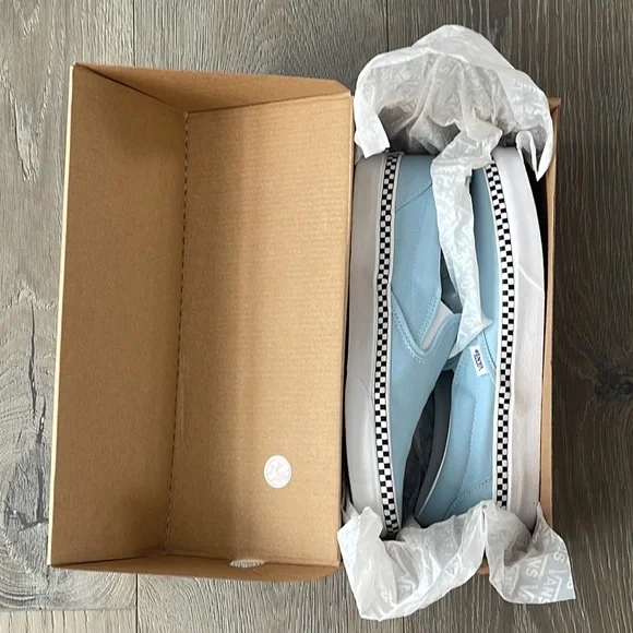 NW Box Vans Classic Slip-On in Cool Blue-Mens 7.5 / Women 9 - Picture 10 of 11